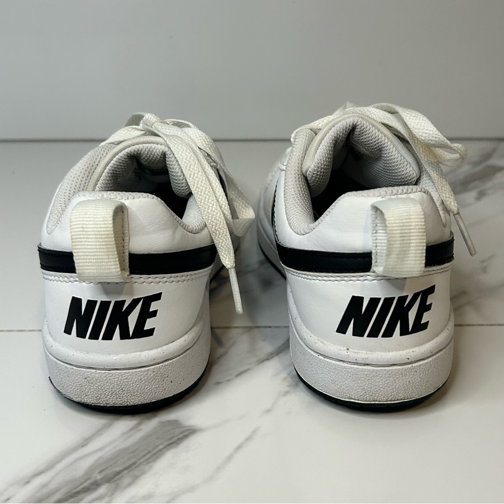 Nike All Day Play Black and White Shoes Size 4 - Picture 5 of 7